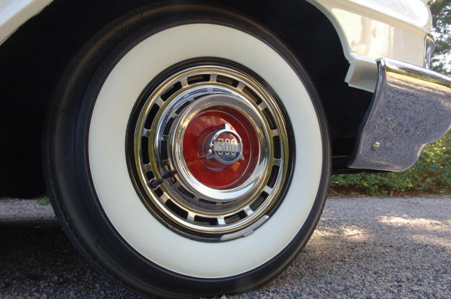 Колеса Chrysler 300G Hardtop Coupe (842) 1961 года  (фото 6 из 43)
